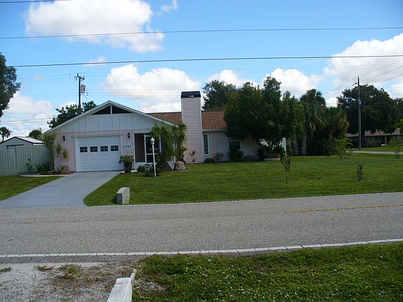 5th image of 4561 Alligator Dr