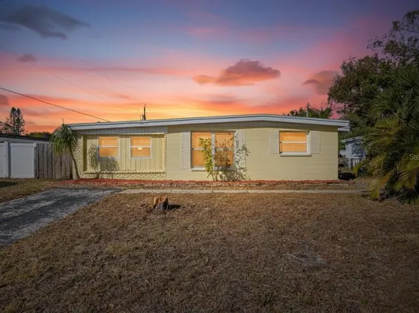 8343 95th Ave, Seminole, FL 33777