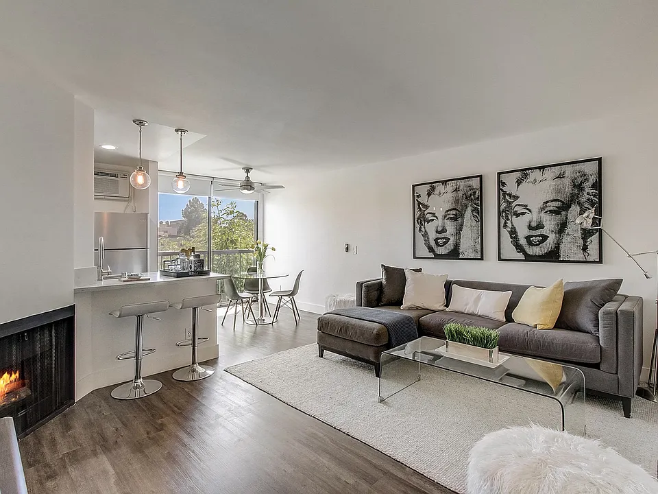 Kingsley Tower Apartments