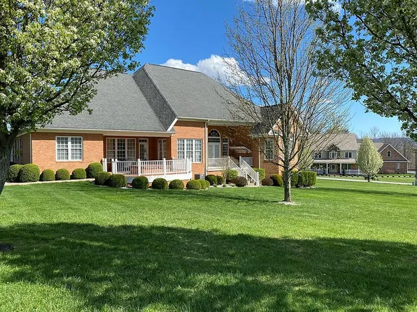 671 Misty Hills Dr, Princeton, WV 24739