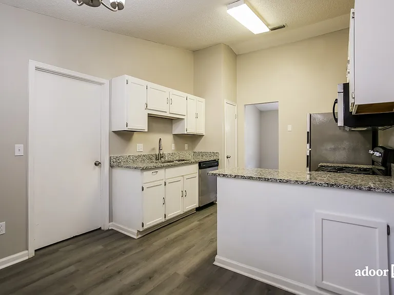 11644 Carondelet Ln — Photo 4