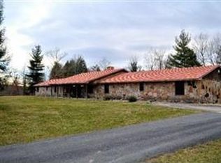 1497 Hedgecoth Rd, Crab Orchard, TN 37723