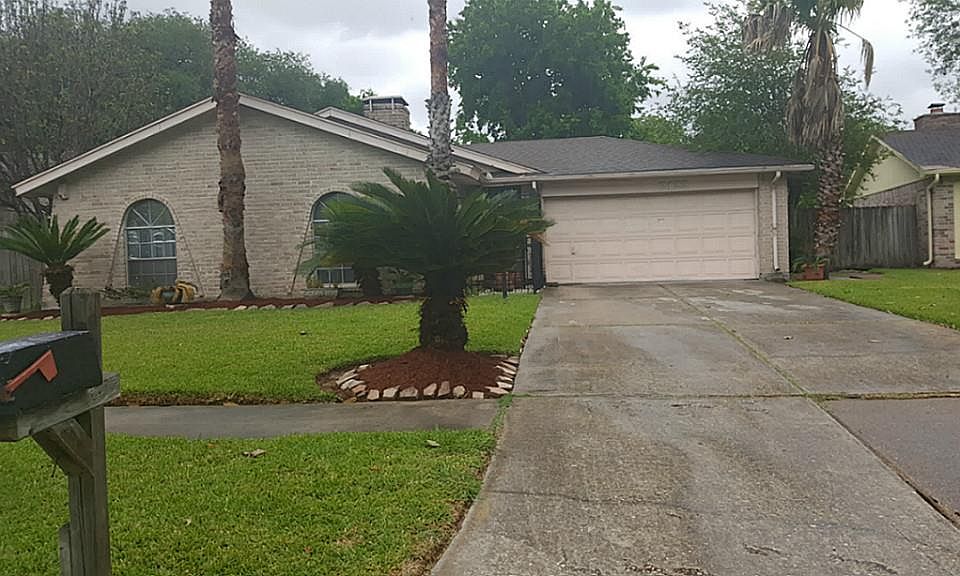 1st image of 2122 Green Knoll Dr