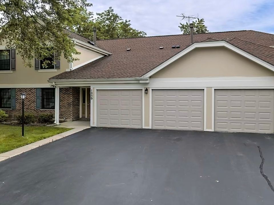 Lexington Commons Coach Houses Condominiums Wheeling, IL Zillow