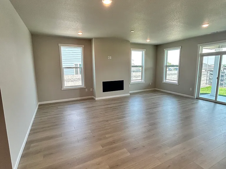 352 Snowgrass Ave — Photo 14