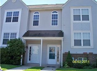 70 Three Rivers Dr, Newark, DE 19702