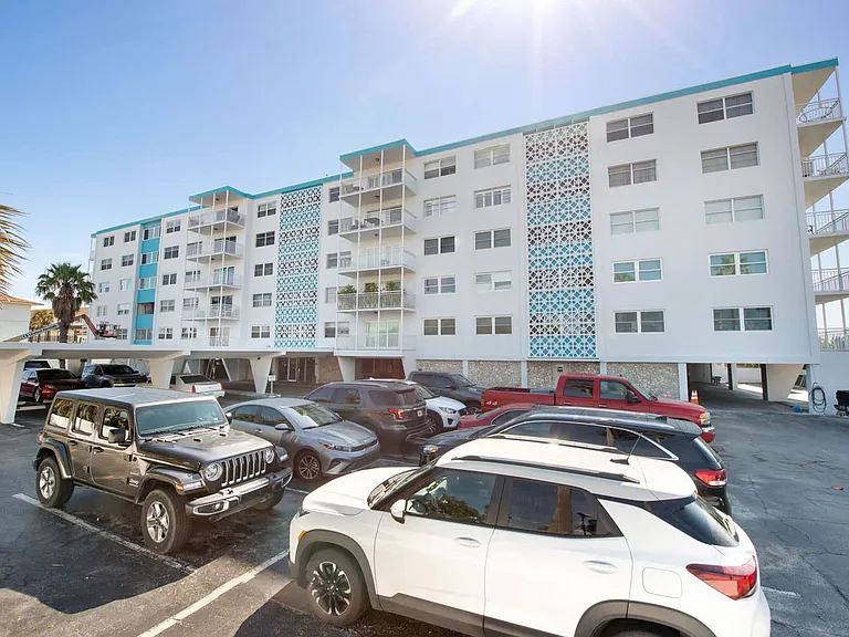 205 Jimmy Buffett Memorial Hwy S #4-ID1343756P — Photo 25