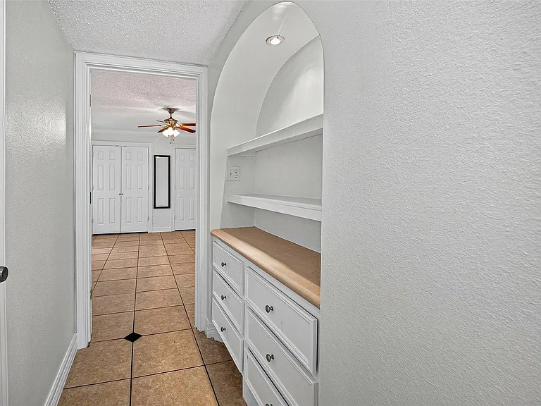 1220 Shadowdale Dr #6 — Photo 19