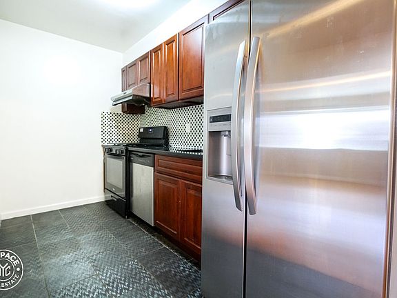 2nd image of 245 Suydam St APT 4A