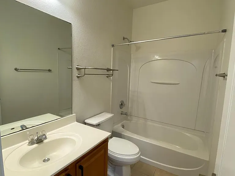 3806 Juniper Hills St — Photo 18