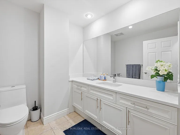 1477 Lakeshore Rd #305 — Photo 35