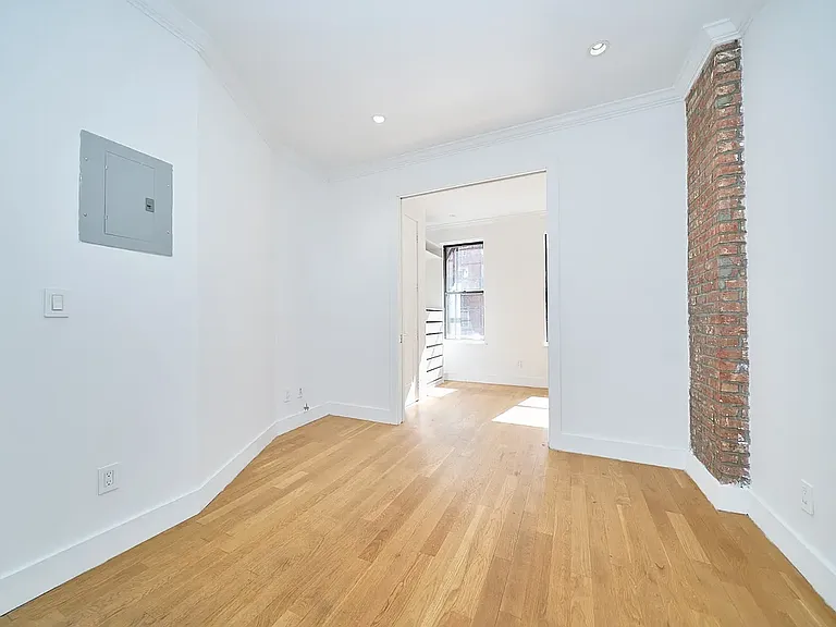 325 E 83rd St #2A — Photo 8