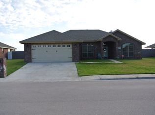 1702 S Leon Ave, Monahans, TX 79756