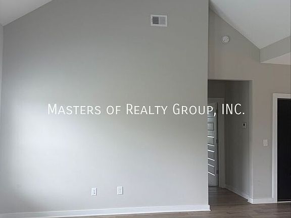 3rd image of 15 Sterling Rd