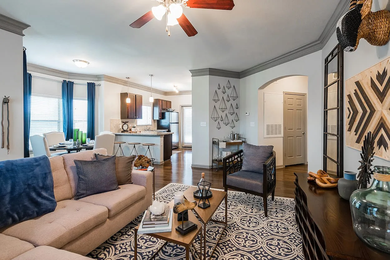Cortland Sugar Land — Photo 4