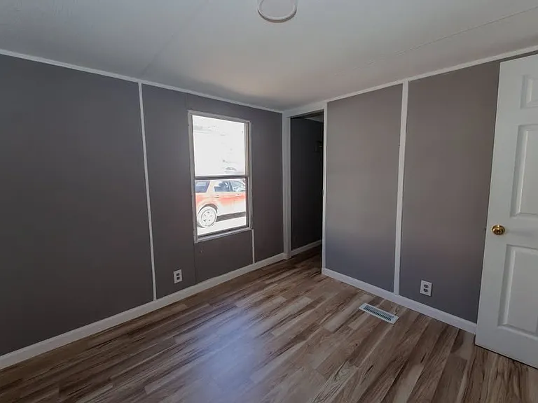 300 Randell Dr #17 — Photo 18