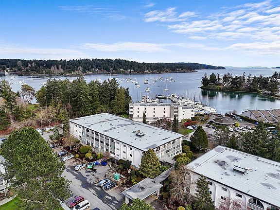 2nd image of 2050 White Birch Rd #301