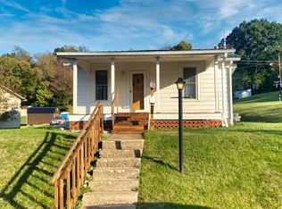 524 N 16th St, Coshocton, OH