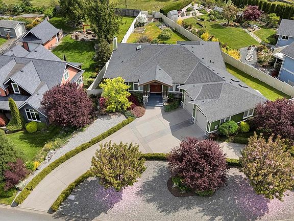 3rd image of 2348 Coopers Hawk Rise