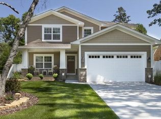 5725 Ewing Ave S, Edina, MN 55410