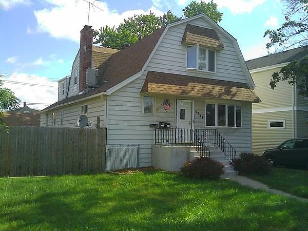 1st image of 5931 N Elston Ave #Garden