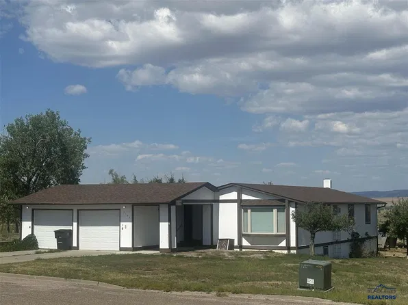1104 C St, Edgemont, SD 57735