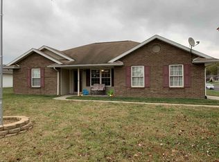 670 Hartford Dr, Jasper, IN 47546