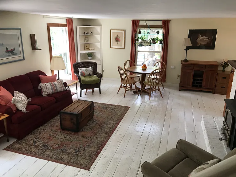 8 Mudford Ave — Photo 3