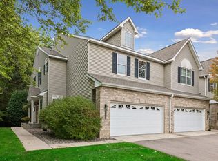 9370 Rath Pl, Eden Prairie, MN 55347