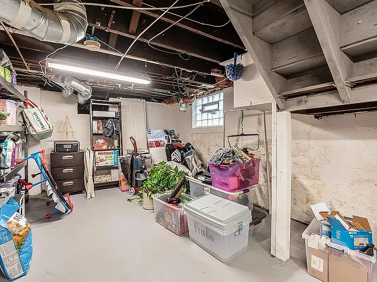 64 E Kelso Rd — Photo 17