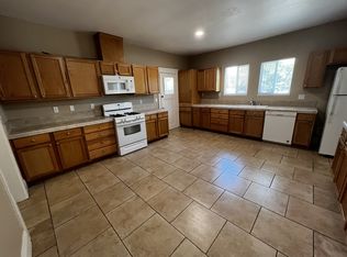 87 E 7th St #A, Tracy, CA 95376