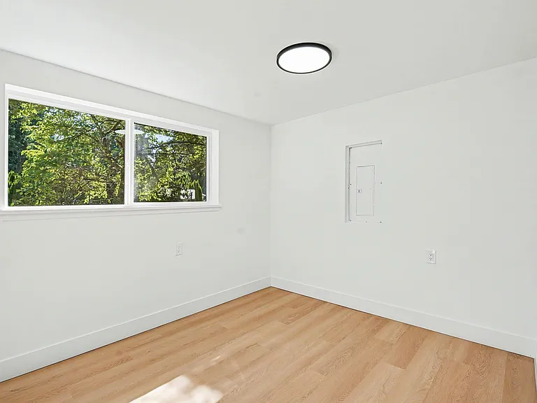 19414 1st Ave SE — Photo 22