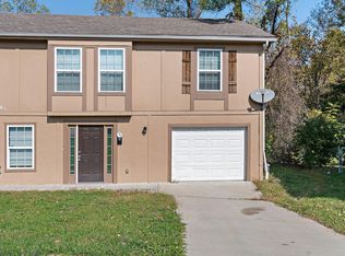 3902 E 123rd Ter UNIT B, Grandview, MO 64030
