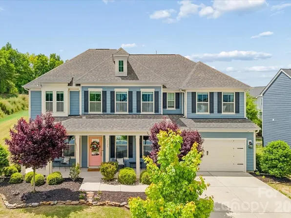 1135 Weir Ct, Fort Mill, SC 29708