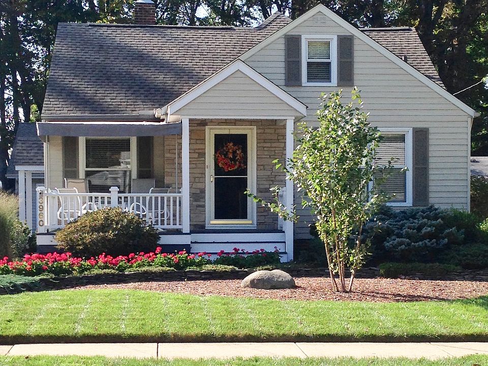 1st image of 3960 W 229th St