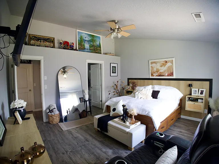 1283 Hazelnut Ct — Photo 18