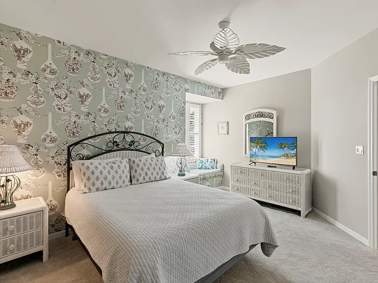 218 Waterway Ct #202 — Photo 21