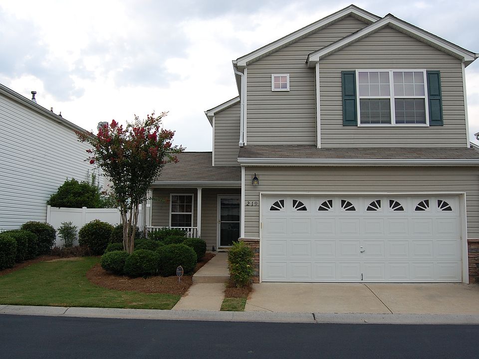 1st image of 219 Hiawassee Dr