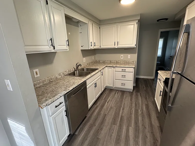 35 Soule St #A — Photo 8