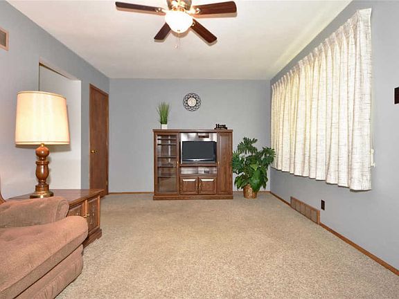 4th image of 762 Ivygate Dr