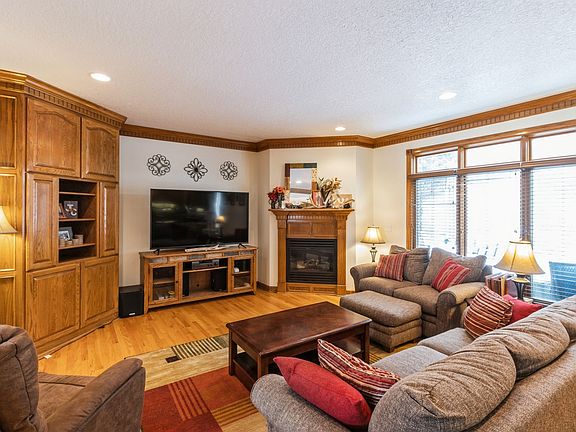 3rd image of 7319 NW Fisher Ln