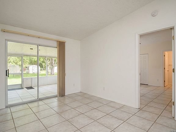 4th image of 810 Pine Ave #1