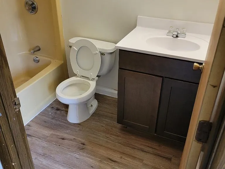 344 Stanley Ct — Photo 3
