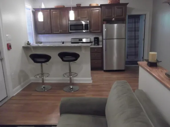 4347 Main St APT 2, Philadelphia, PA 19127