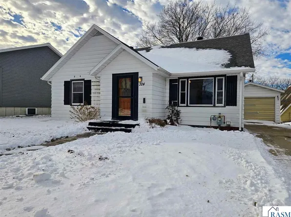 324 2nd Ave NW, Sleepy Eye, MN 56085