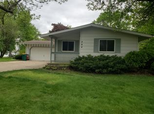 704 Hammer Rd, Albert Lea, MN 56007