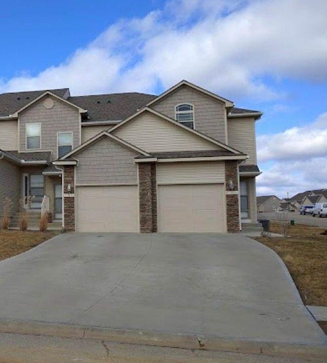 1st image of 10514 Clubhouse Dr