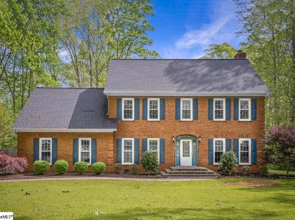 107 Plantation Dr, Greenwood, SC 29649