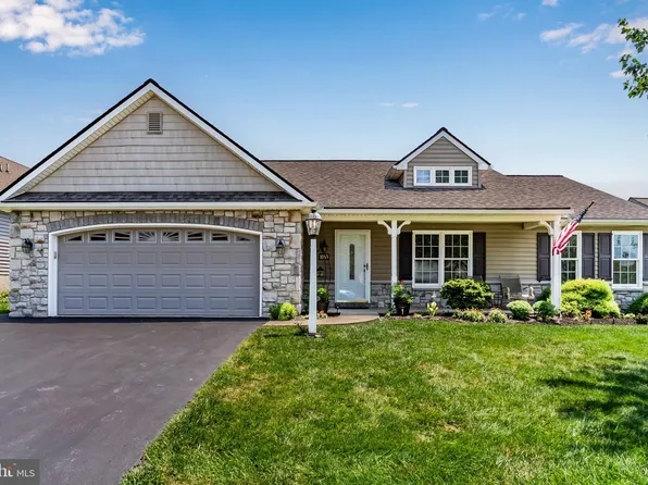 1065 Cambridge Dr, Manheim, PA 17545