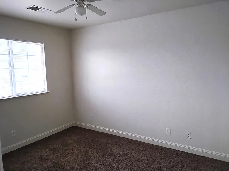 2533 Balmy Ct — Photo 11